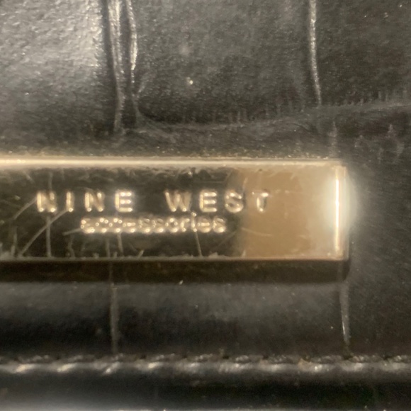 Purse - Picture 2 of 4